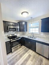 1135 Eagle's View Dr in Clarksville, TN - Building Photo - Building Photo