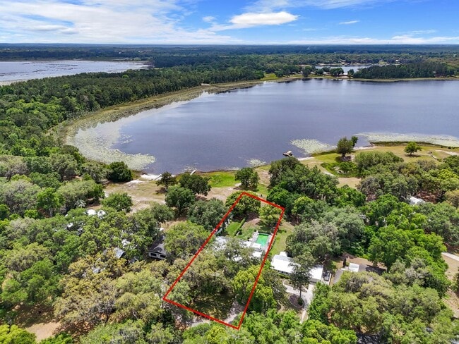 49 Nelsons Point in Keystone Heights, FL - Building Photo - Building Photo