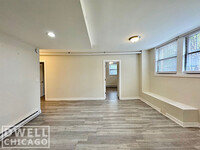 730 W Roscoe St, Unit 732-1 in Chicago, IL - Building Photo - Building Photo