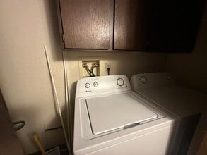 718 Miller Ct, Unit #B in Rawlins, WY - Building Photo - Building Photo