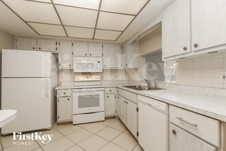 2161 Tropic Ave in Ft. Myers, FL - Building Photo - Building Photo