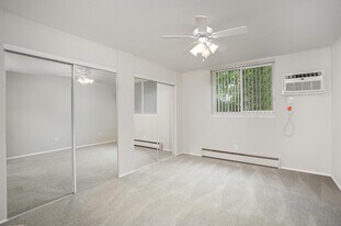 Edgerton Highlands in Maplewood, MN - Building Photo