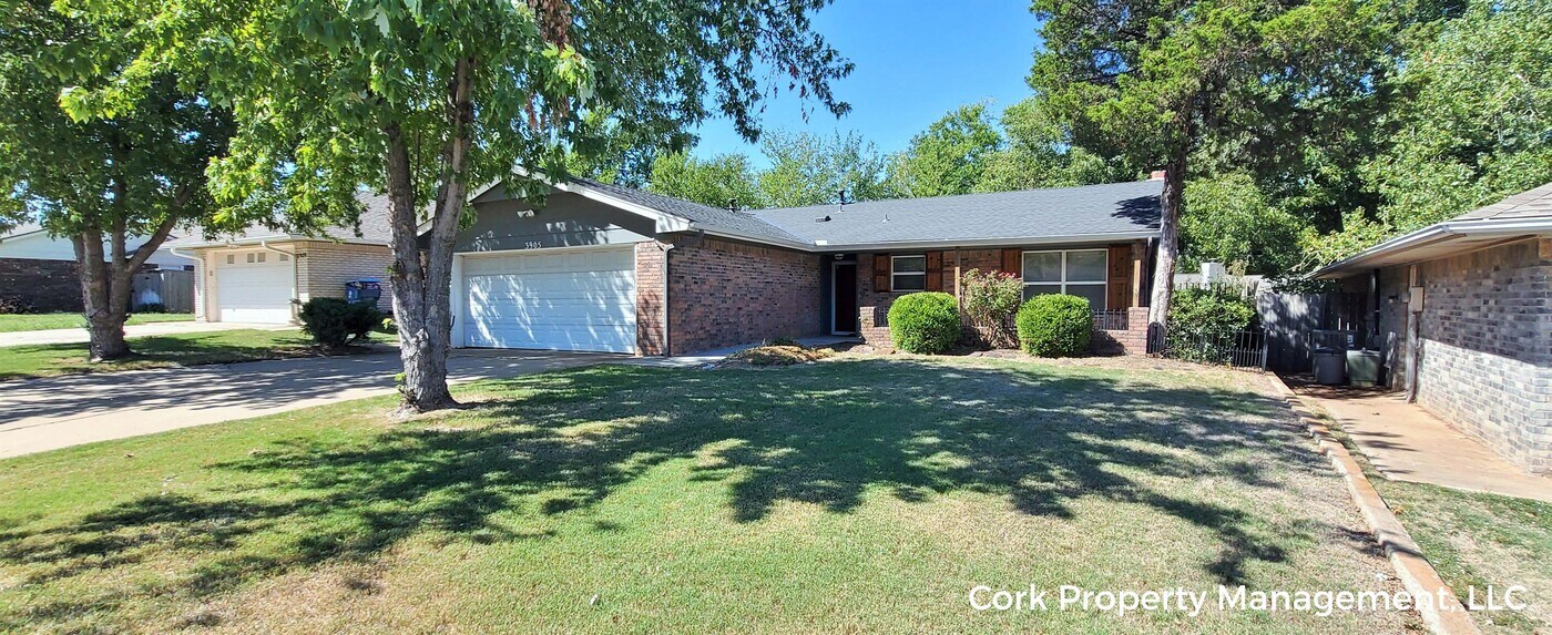 3905 Whispering Heights Dr in Edmond, OK - Building Photo
