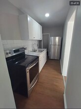 342X Ravenwood Ave in Baltimore, MD - Foto de edificio - Building Photo