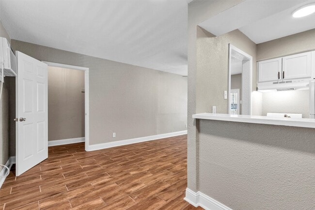 property at 1423 Hawthorne St