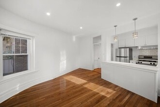 89 Naples Rd, Unit #1 in Brookline, MA - Foto de edificio - Building Photo