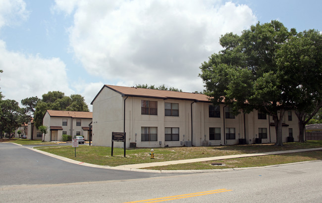 Clearwater Apartments in Clearwater, FL - Foto de edificio - Building Photo