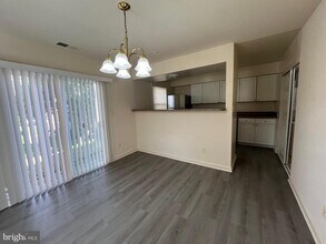 9639 Hagel Cir in Lorton, VA - Foto de edificio - Building Photo