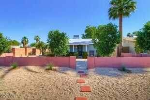 1430 E Meadowbrook Ave in Phoenix, AZ - Building Photo