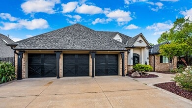 404 NW 76th St in Lawton, OK - Building Photo - Building Photo