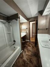 4454 Alexander Rd in Atwater, OH - Building Photo - Building Photo