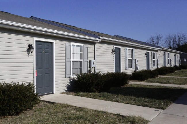 Fegan Road Apartments in Bunker Hill, WV - Foto de edificio - Building Photo