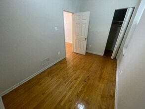 1650 S St Louis Ave in Chicago, IL - Building Photo - Building Photo