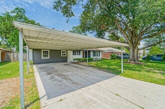 2605 Leslie St in Pasadena, TX - Building Photo - Building Photo