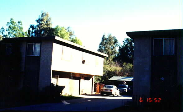 213 Eucalyptus St in Ojai, CA - Building Photo - Building Photo