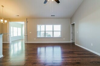 111 Kenilworth St in Clayton, NC - Building Photo - Building Photo