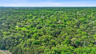 10221 David Moore Dr in Austin, TX - Building Photo - Building Photo