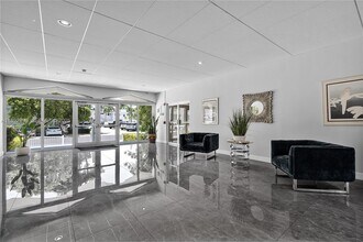 9700 E Bay Harbor Dr in Bay Harbor Islands, FL - Building Photo - Building Photo