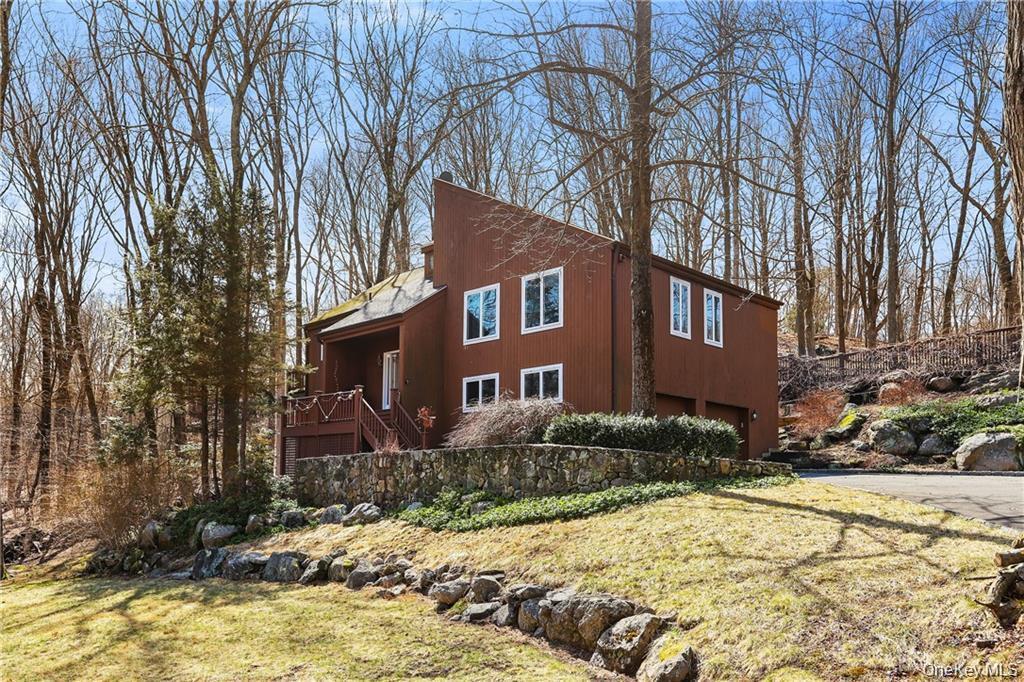 194 Westchester Ave in Pound Ridge, NY - Building Photo