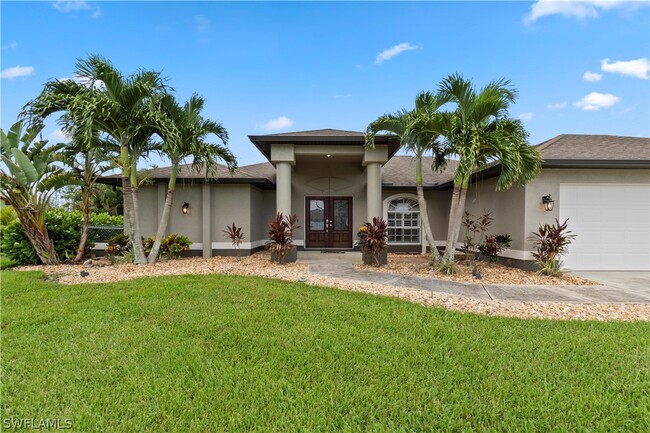 3425 SE 4th Ave in Cape Coral, FL - Foto de edificio - Building Photo