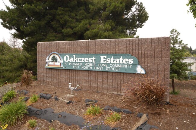 Oakcrest Estates in San Jose, CA - Building Photo - Building Photo