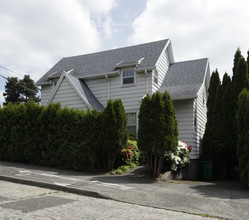 304-306 SE 31st Ave in Portland, OR - Foto de edificio - Building Photo