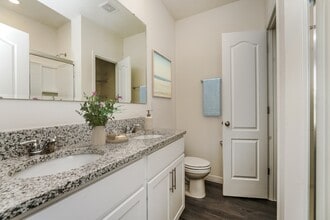 43 N Center St in Ormond Beach, FL - Building Photo - Building Photo