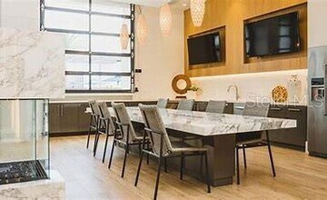 119 E Pine St in Orlando, FL - Building Photo - Building Photo