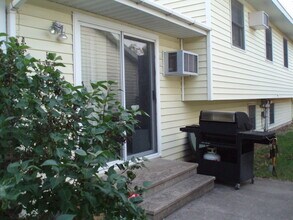 801 Rachel Pl in Onalaska, WI - Foto de edificio - Building Photo