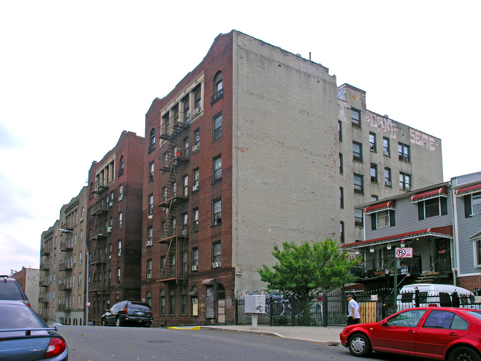 563-569 Cauldwell Ave in Bronx, NY - Building Photo