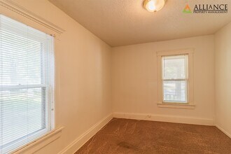 711 Fremont St in Manhattan, KS - Building Photo - Building Photo