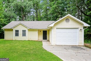 149 Adrian Dr in Stockbridge, GA - Building Photo