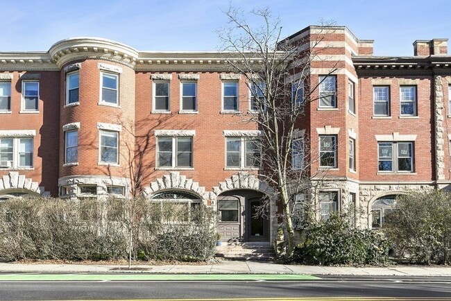 property at 487 Washington St