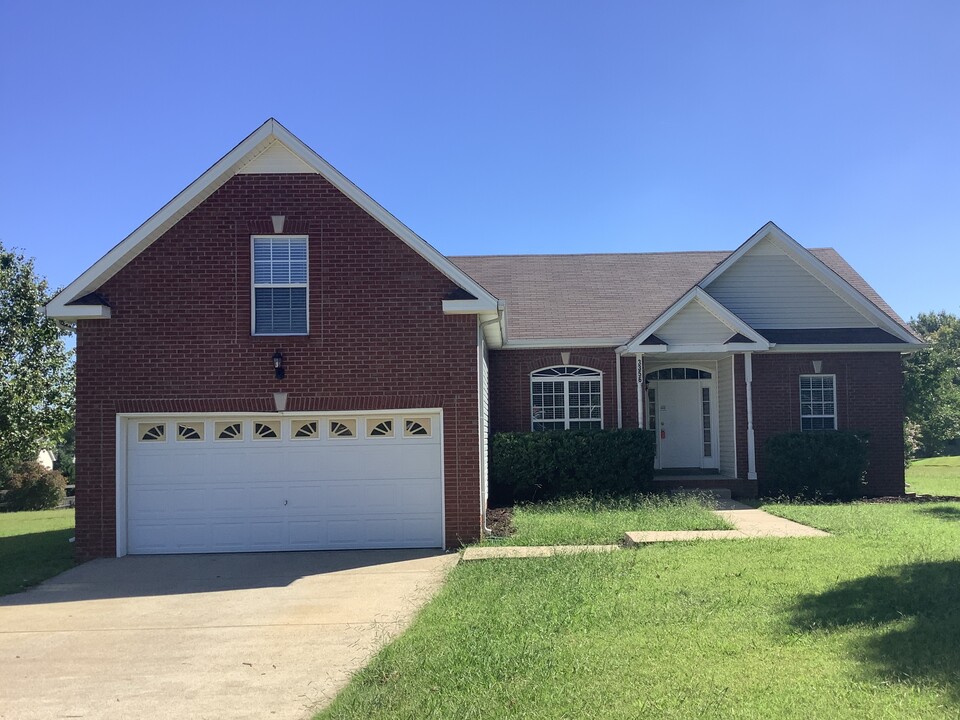 3356 Mead Ct in Clarksville, TN - Building Photo