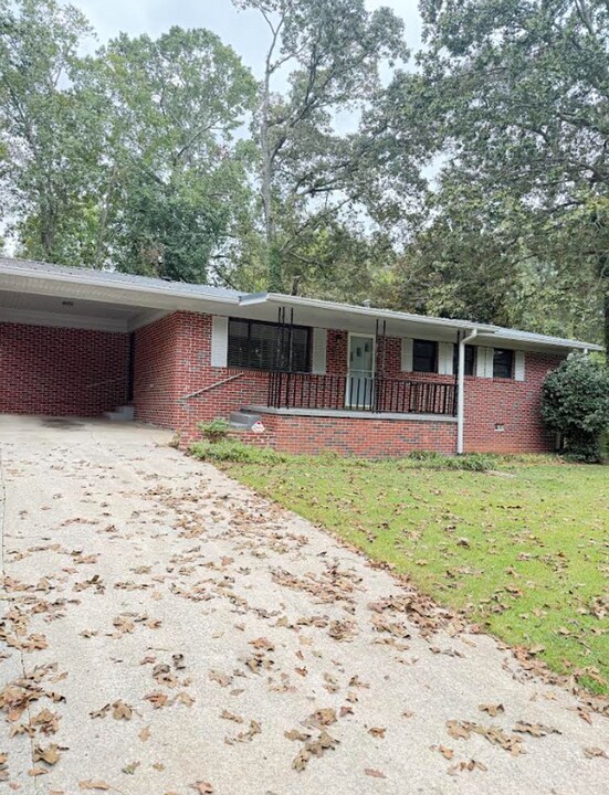 4512 Roberta Cir in Gainesville, GA - Building Photo