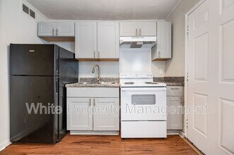 2407 Julia Ave in Charlotte, NC - Building Photo - Building Photo