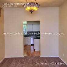 16865 NW Avondale Dr in Beaverton, OR - Building Photo - Building Photo