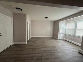 40 Winthrop St, Unit 4 in Boston, MA - Building Photo