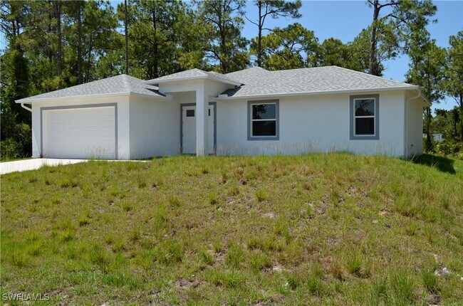 2610 34th St W in Lehigh Acres, FL - Building Photo - Building Photo