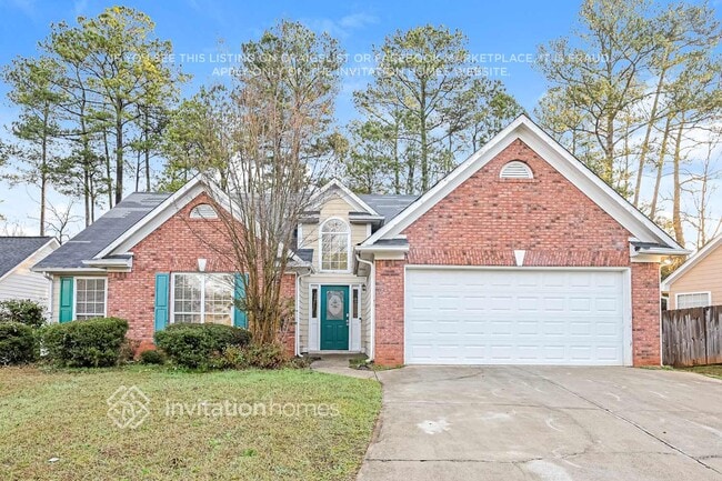 property at 805 Avalon Forest Dr NW