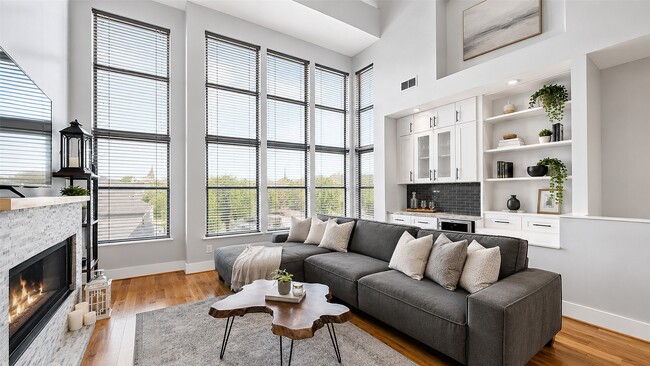 property at 1043 Bonner St