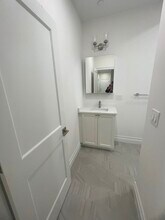 10 Mount Hood Rd, Unit 5 in Boston, MA - Building Photo - Building Photo