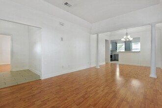 207 E Floribraska Ave in Tampa, FL - Building Photo - Building Photo