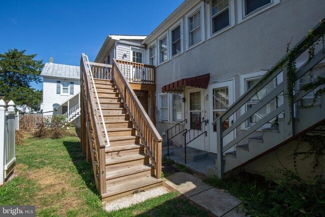 326 E Liberty St in Charles Town, WV - Building Photo - Building Photo
