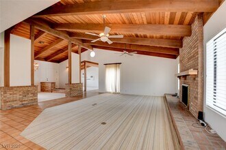 7040 Bailey Cir in Las Vegas, NV - Building Photo - Building Photo