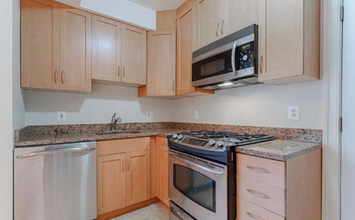 1404 Longfellow St NW in Washington, DC - Building Photo - Building Photo