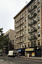 66-68 Rivington St in New York, NY - Building Photo - Building Photo