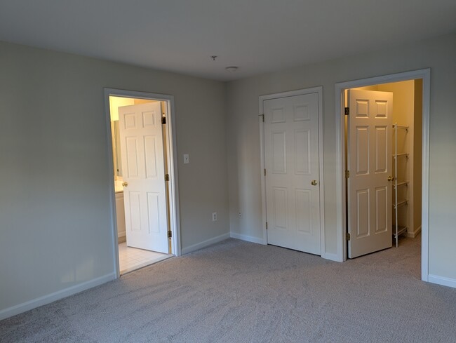 2724 Manhattan Pl in Vienna, VA - Building Photo - Building Photo