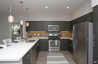 3639 Haven Ave in Menlo Park, CA - Building Photo - Building Photo