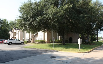 Kelkind Manor in Houston, TX - Foto de edificio - Building Photo